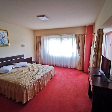Hotel Severus Zalău Esterno foto
